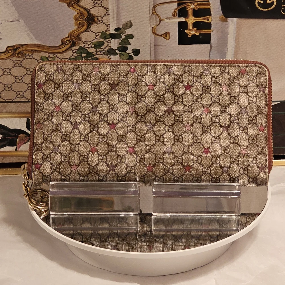 Gucci G G Supreme Star Zip-Around Continental Long Wallet - Picture 2 of 15
